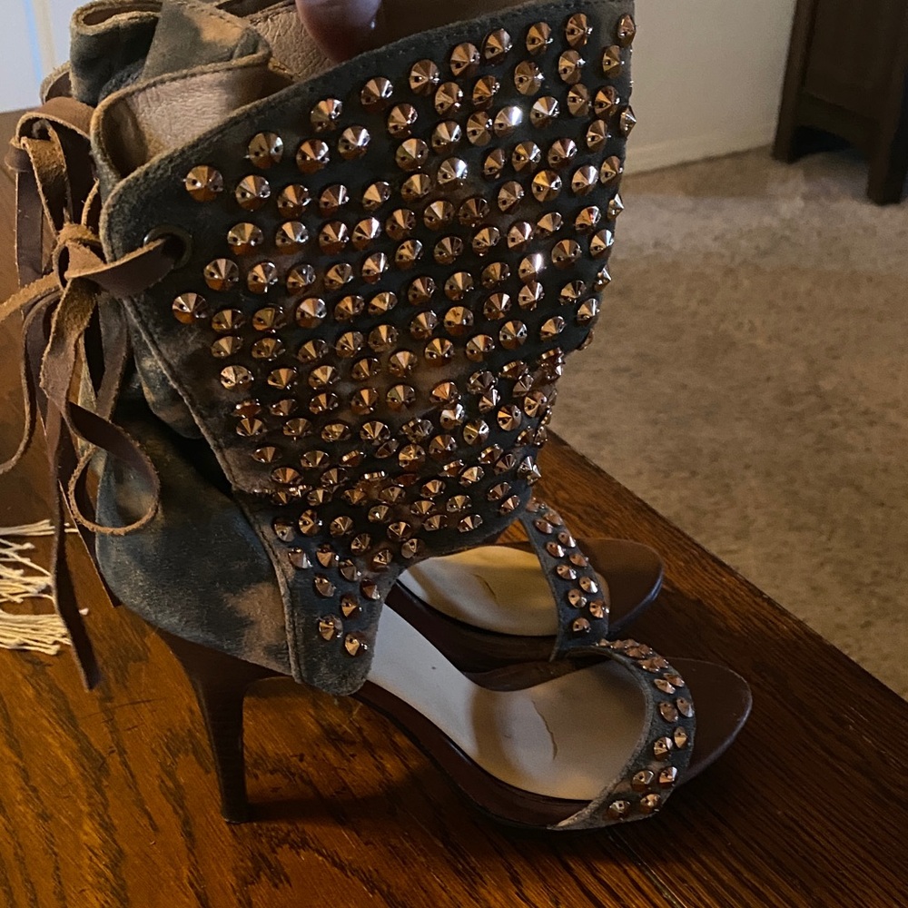 Zigi ny Heels